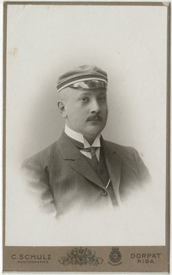 Korporatsiooni "Livonia" liige Carl Müller, portreefoto  duplicate photo