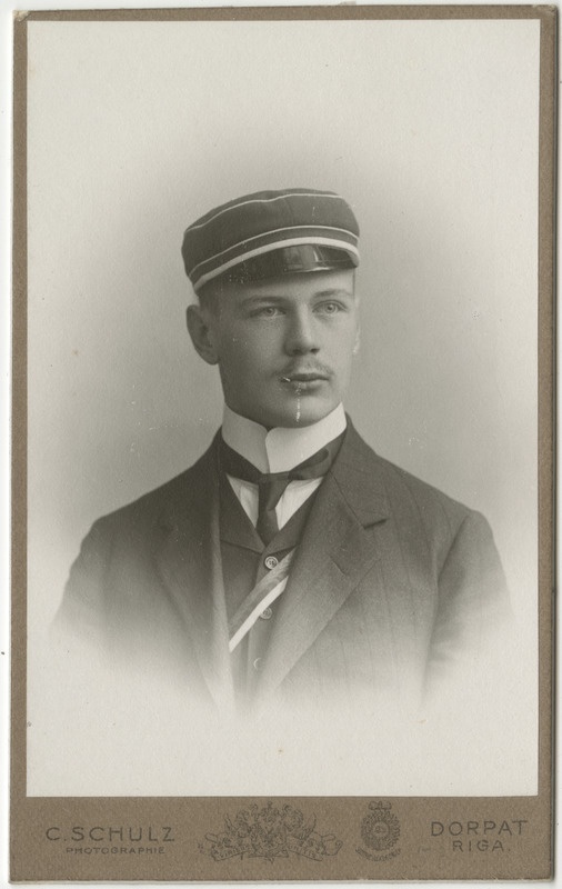 Korporatsiooni "Livonia" liige krahv August Mellin, portreefoto