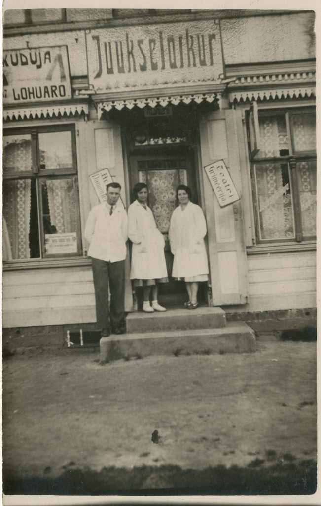 Foto. Juuksuritöökoda. Pärnu fotograafide fotod.