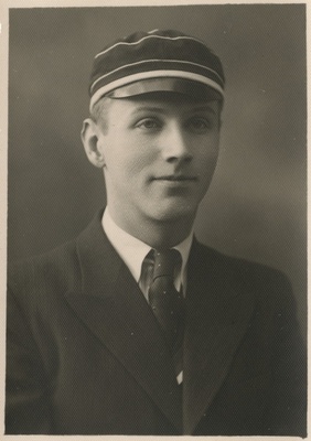 Korporatsiooni "Livonia" liige Victor Reimer, portreefoto  duplicate photo