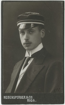 Korporatsiooni "Livonia" liige Alfred Freytag von Loringhoven, portreefoto  duplicate photo