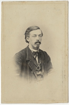Korporatsiooni "Livonia" liige Hermann Kaehlbrandt, portreefoto  duplicate photo