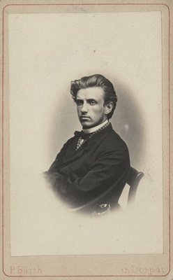 Arvatavasti ühe baltisaksa korporatsiooni liige, portreefoto  duplicate photo