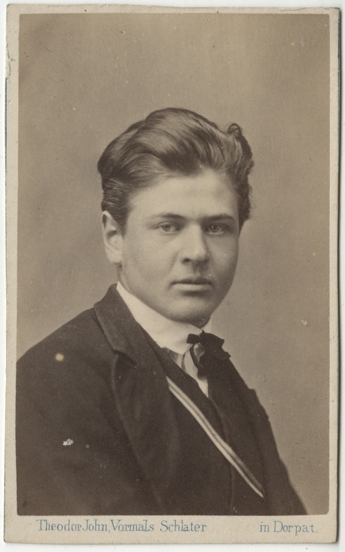 Ühe baltisaksa korporatsiooni liige, portreefoto