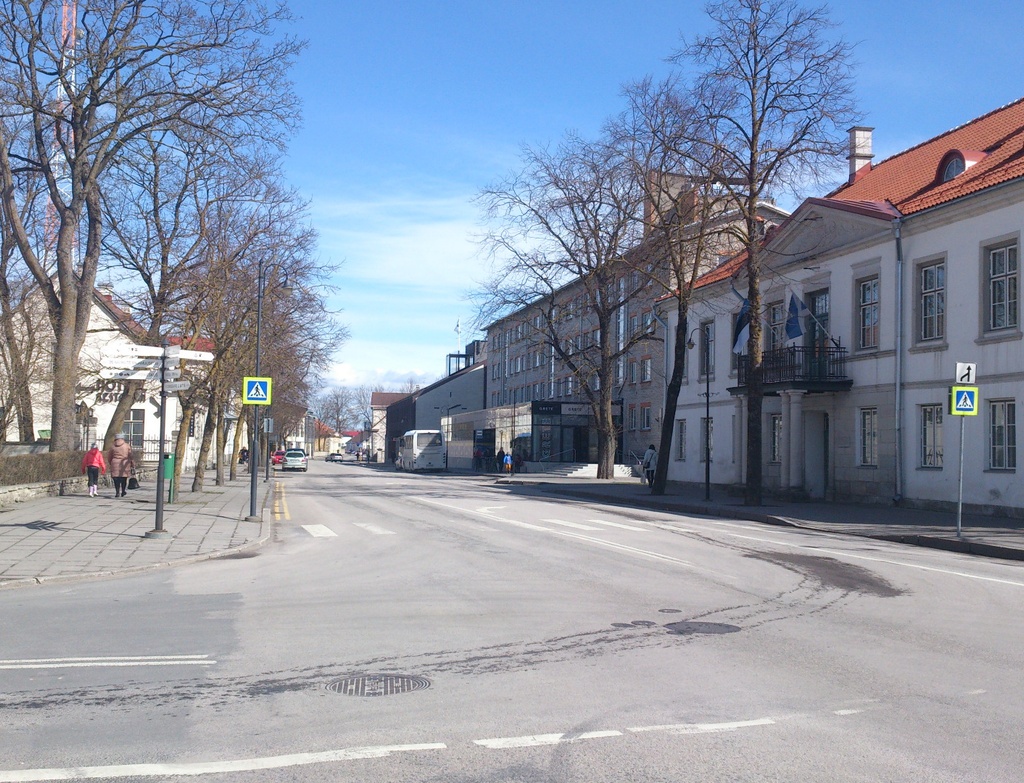 Aleksander Paldrok funeral in Kuressaare, view on Tallinn Street rephoto