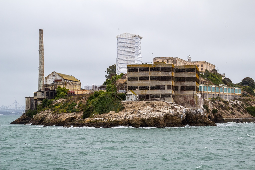 San Francisco (California, USA), Alcatraz -- 2012 -- 4524 - View from San Francisco Bay the Alcatraz Island in San Francisco, California, USA