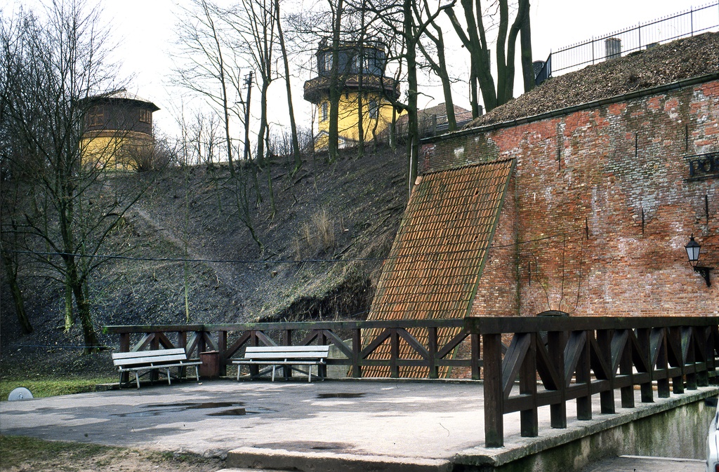 «Püssirohukelder» ja Tähetorn Tartus (1991)