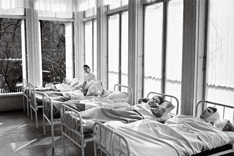 Tallinna Linna Tuberkuloositõrje Dispanseri palati sisevaade.