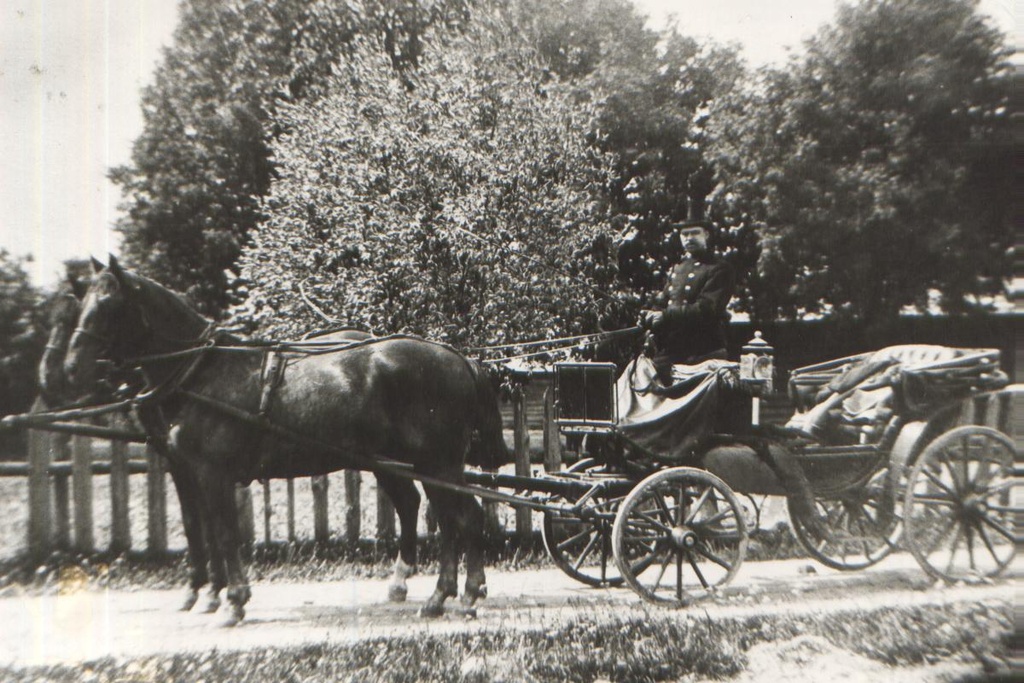 Kahehobuse kaless Sangaste mõisas