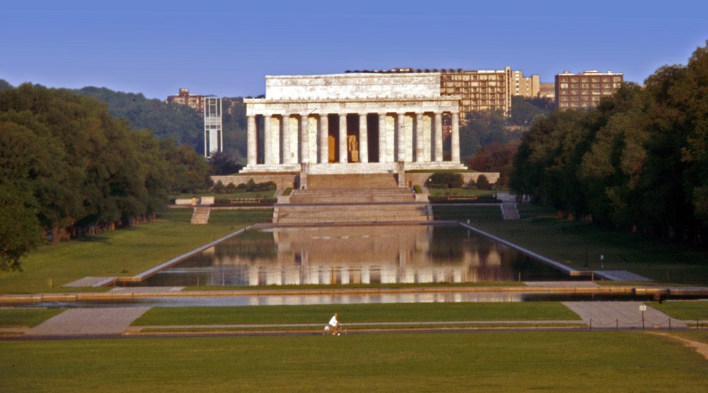 Washington-40-vom Obelisken-Lincoln-Memorial-1982-gje - Washington, D.C. in USA