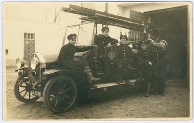 Tallinna VTÜ tuletõrjeauto "Benz-Gaggenau" (1921. a väljalase).  duplicate photo