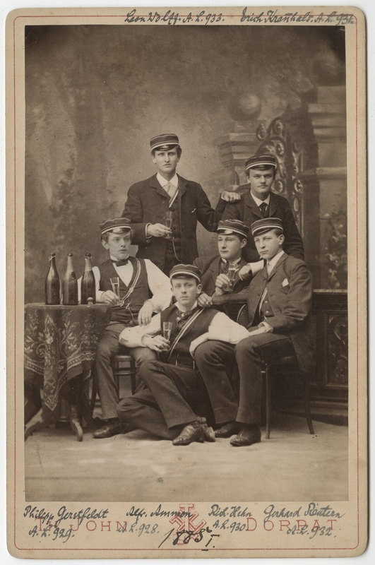 Osa korporatsiooni "Livonia" 1885. a I semestri värvicoetusest, grupifoto