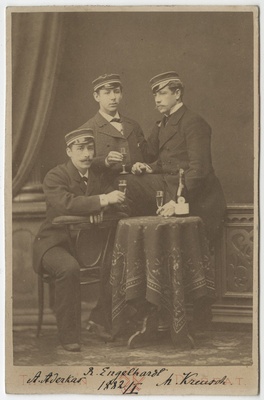 Osa korporatsiooni "Livonia" 1882. a I semestri värvicoetusest, grupifoto  duplicate photo