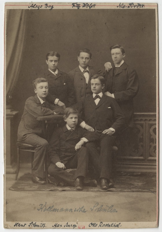 Kollmanni erakooli õpilased, grupifoto