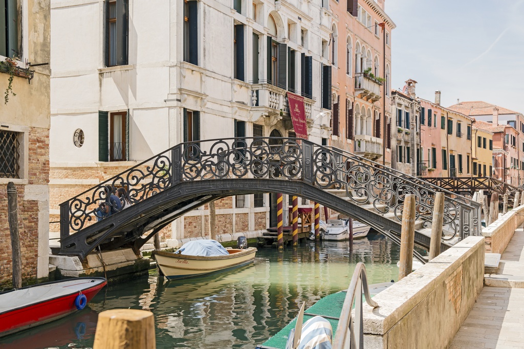 Ponte Priuli a Santa Sofia (Venice) - Ponte Priuli a Santa Sofia on Rio Priuli o de Santa Sofia - Venice