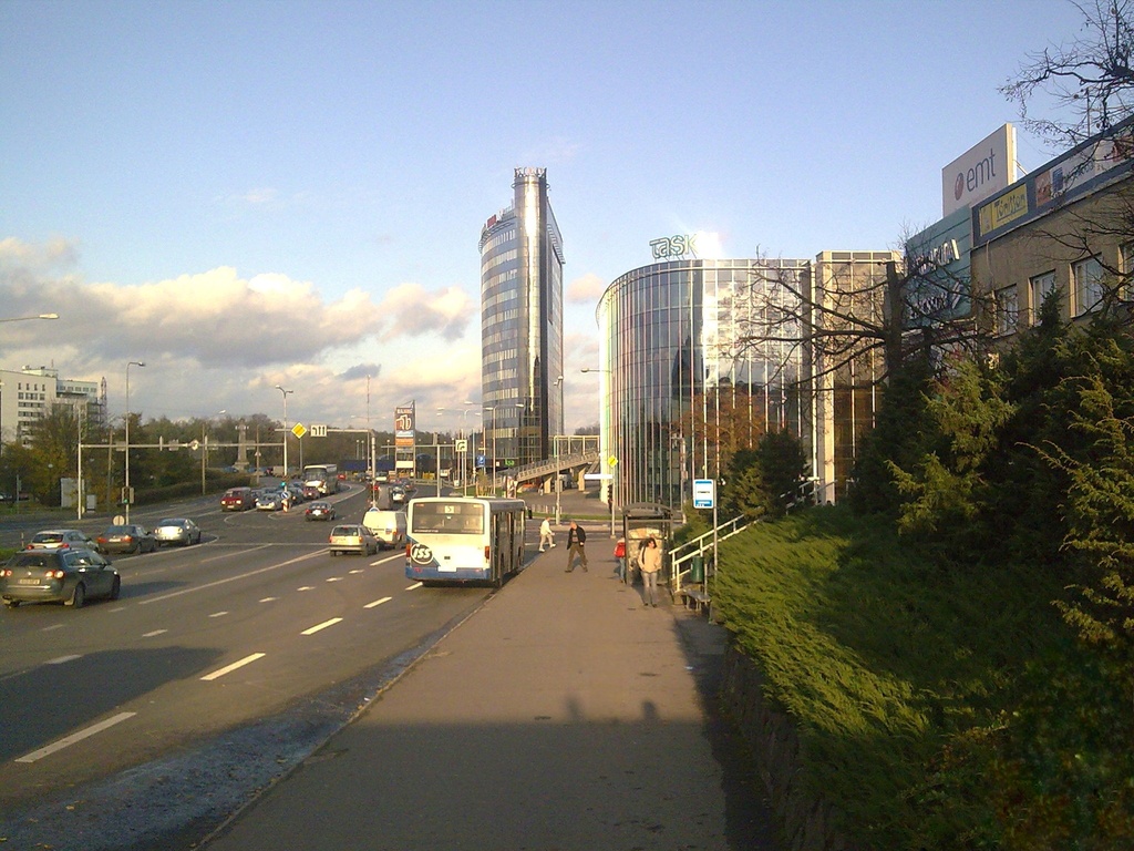 Photo from the stairs in the direction of the Tasku shopping center. There are no more stairs.