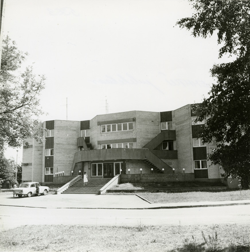 Pansionaat Pärnus Metsa tn 1, vaade. Arhitekt Maire Annus