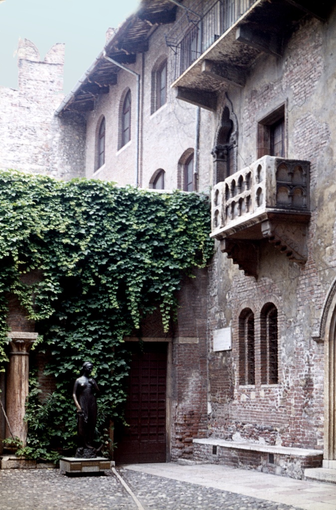 Verona-110-Julias Balkon-1976-gje - lang