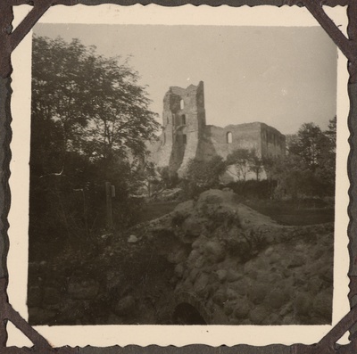 Trocki zamak. Троцкі замак (05.1937) - lang  duplicate photo