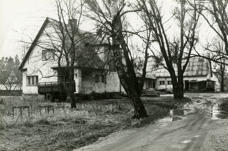 Elamu Tallinnas, vaade talukompleksile. Arhitekt Erika Nõva