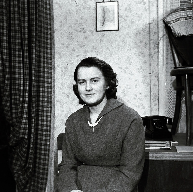 L. Soonpere abikaasa Esta.