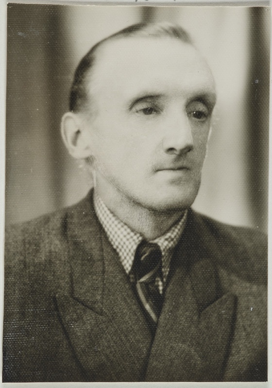 Tapa jaama auraamat: rongibrigaadide töökäskude vormistaja Villu Kuusmets, portreefoto, 1960. aastad