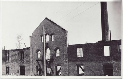 Tulekahjus hävinud villakraasimise ja ketramise ettevõtte varemed, 1956.a.  similar photo