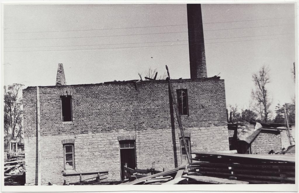 Tulekahjus hävinud villakraasimise ja ketramise ettevõte, 1956.a.