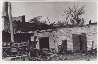 Tulekahjus hävinud villakraasimise ja ketramise ettevõtte varemed, 1956.a.  duplicate photo