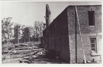 Tulekahjus hävinud villakraasimise ja ketramise ettevõte, 1956.a.  similar photo