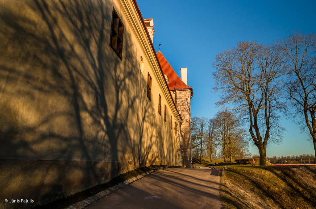 Bauskas pils ēnu rakstā - This is a photo of cultural heritage monument of Latvia number