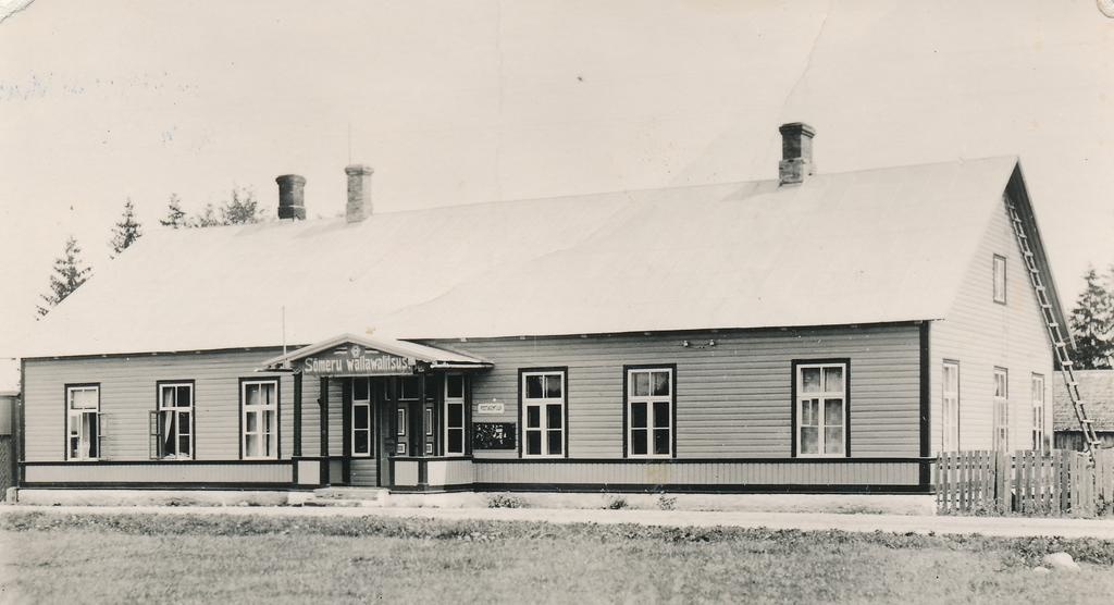 Sõmeru vallavalitsuse hoone