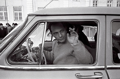 Tallinna vaateid Harju tänavalt ja autoralli start.  similar photo