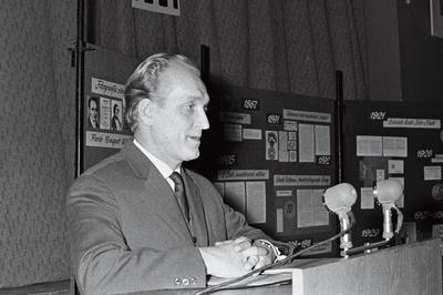 Eesti Fotograafia 125 aastapäeva tähistamise aktus Tallinna Kultuuriülikooli fotokunstifakulteedis.  duplicate photo