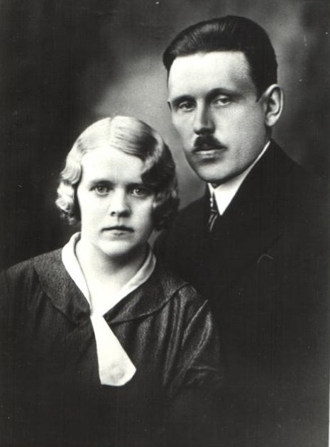 Hilda ja Eduard Aasnurm, Holstre vald, Vanausse (Kibe) talu, fotokoopia, A. Looritsa kogu (RA Tartu rmtk L 342)