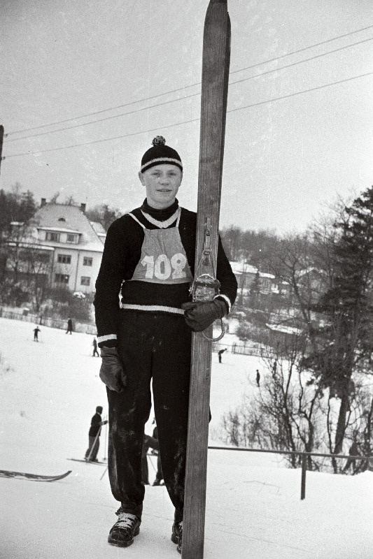 Suusahüppaja.