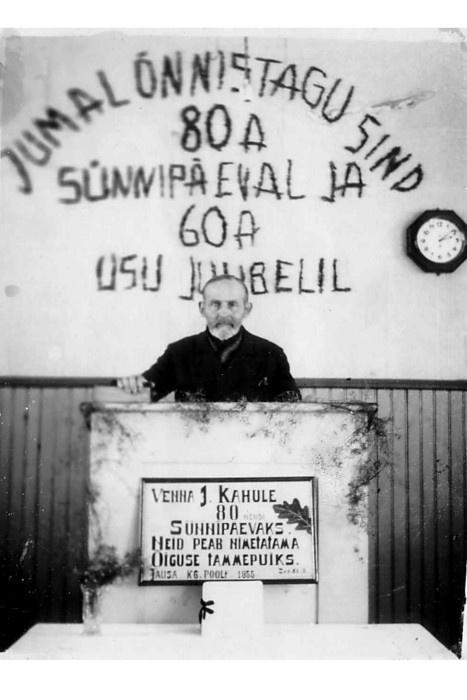 Foto J.Kahu kantslis oma 80.a.juubelil 1955.a.