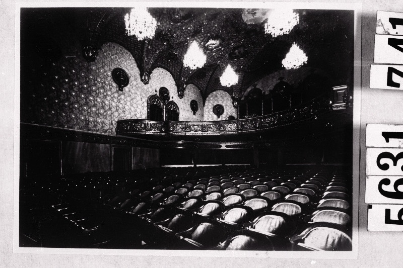 Kino „Gloria Palace“ saal.