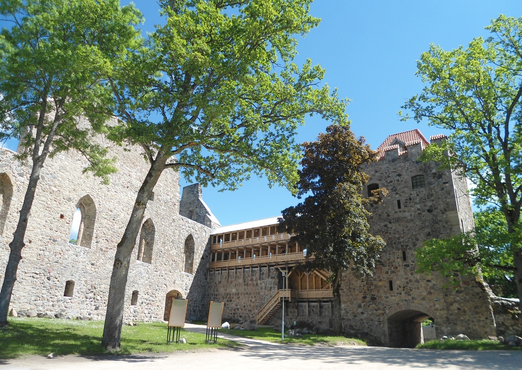 Sigulda Castle - panoramio - Sigulda Castle