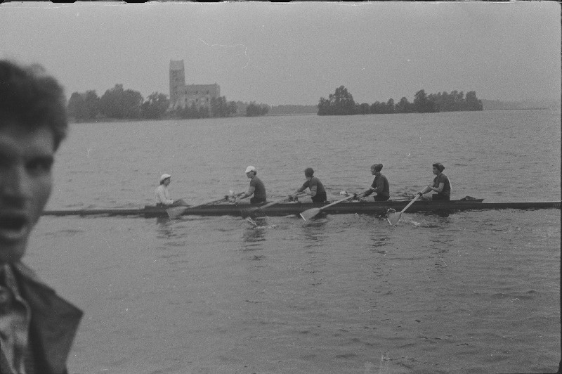 Nõukogude Liidu ametiühingute võistlused sõudmises.