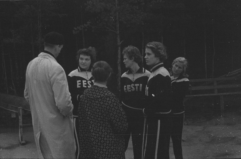 Nõukogude Liidu noorte esivõistlused sõudmises.