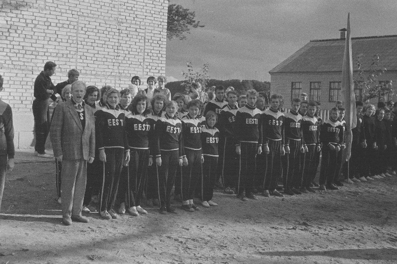 Nõukogude Liidu noorte esivõistlused sõudmises.