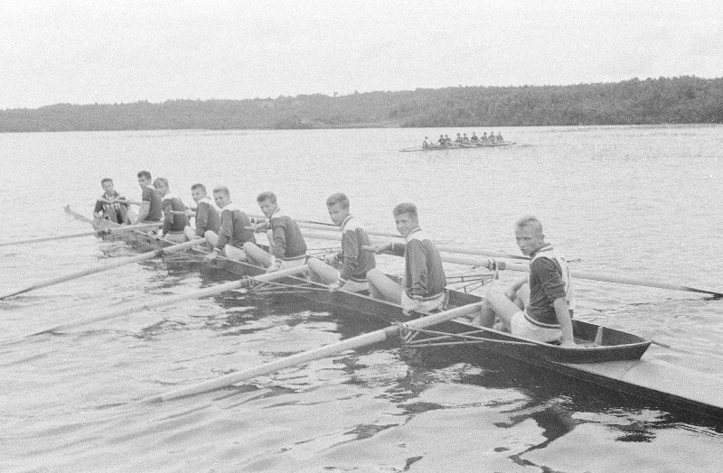 Nõukogude Liidu noorte esivõistlused sõudmises.