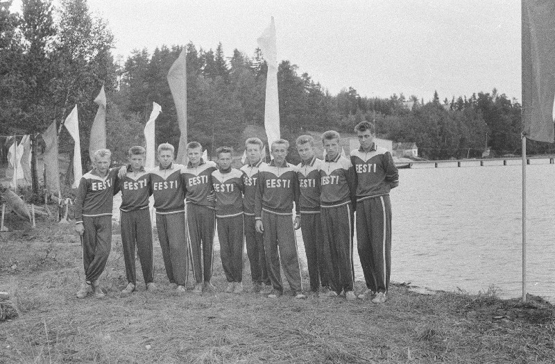 Nõukogude Liidu noorte esivõistlused sõudmises.