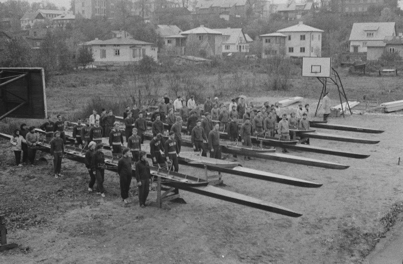 Sõudmise 8+ paatide sügisregatt Tartus.