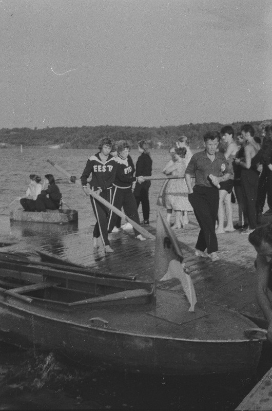 Sõudmine. Võistustel Kavgolovos.