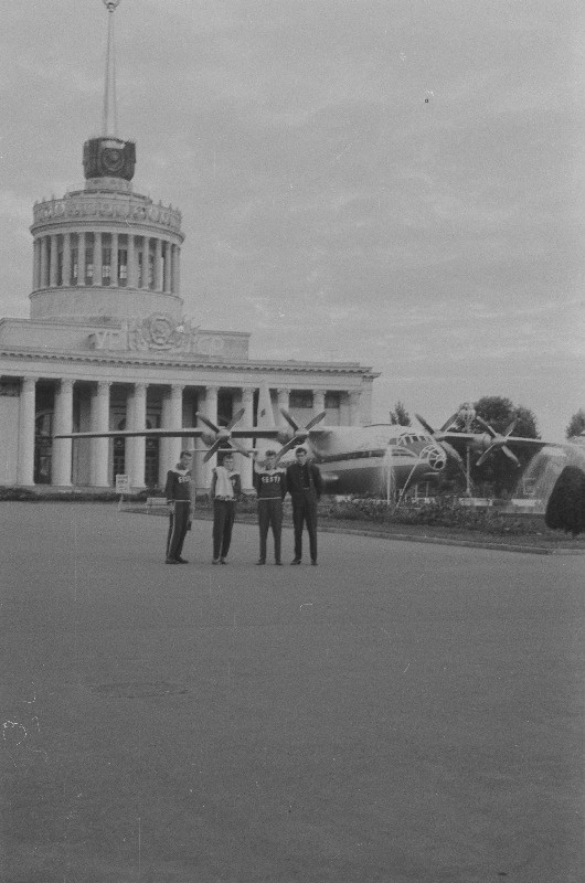 Trakai külastamine ja sõudmine.