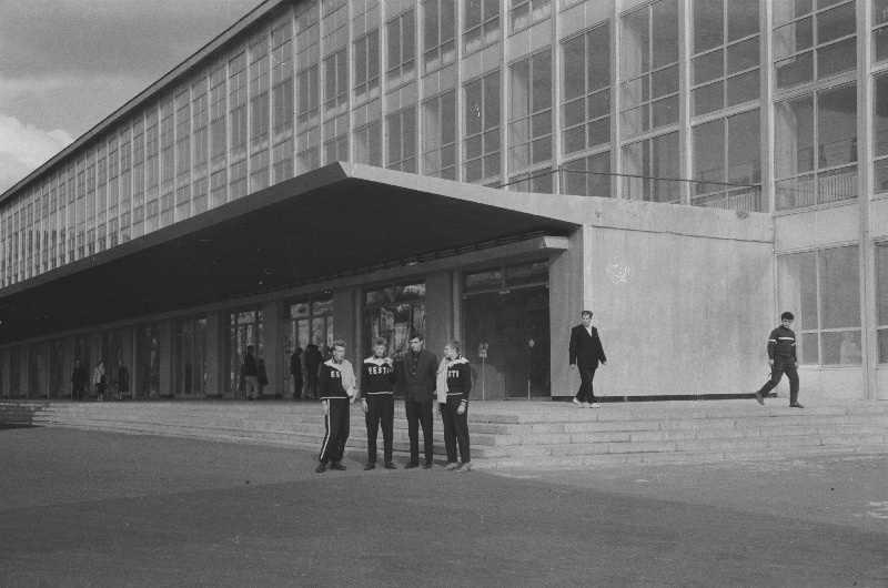 Trakai külastamine ja sõudmine.