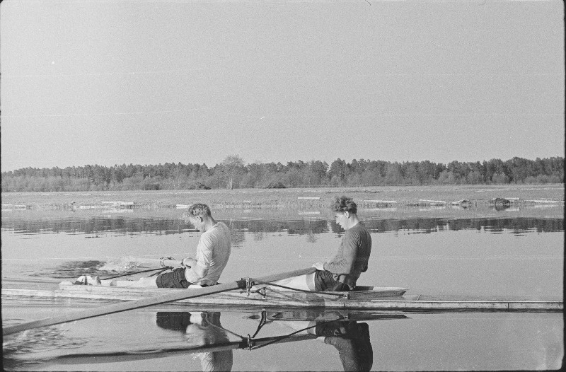 Sõudmine. Kevad Pärnu jahtklubis.