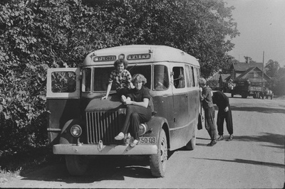 Nõukogude Liidu noorte esivõistlused sõudmises Leningradis. Pärnu Kalevi buss.  similar photo